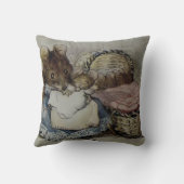 Muizenmoeder met baby, shabby chic kinderkamer/kin kussen (Achterkant)