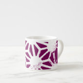 Mulberry en wit geometrisch patroon espresso kop (Voorkant rechts)