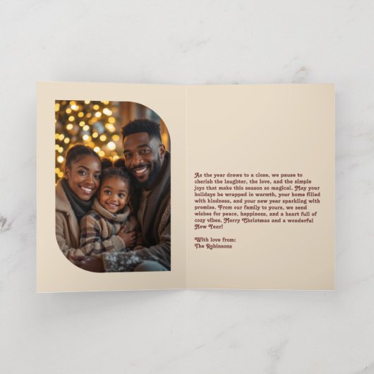 Mulled Wine Cosy Vibes Kerstfoto Folie Feestdagenkaart (Binnenlaag)