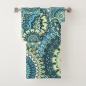 Multi Blue Green Mandalas Bad Handdoek (Insitu)