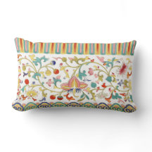 Multi gekleurde traditionele oosterse kussens