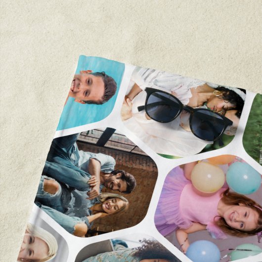 Multi Photo Collage Simple Moderne Hexagon Pattern Strandlaken (In situ)