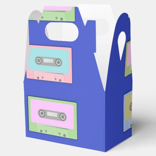 Multicolor cassettebandjes op blauw bedankdoosjes (Geopend)