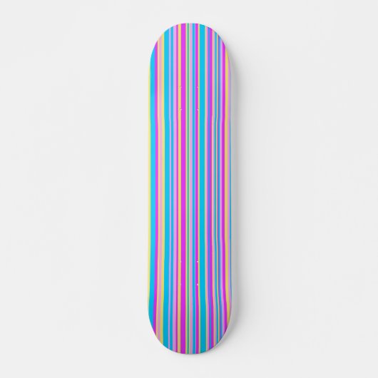 Multicolor Stripe Skateboard (Voorkant)