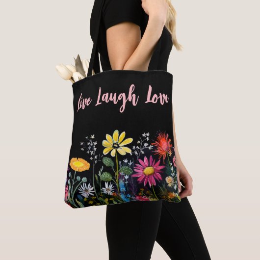 Multicolor Waterverf Wildbloemen op zwart Tote Bag (Dichtbij)