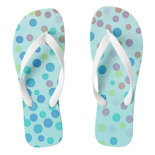Multicolored pastelstippen op blauw teenslippers (Voetbed)