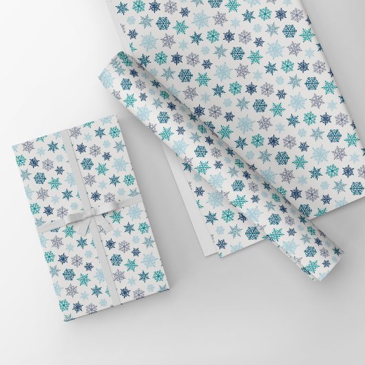 Multicolored snowflake pattern – winter christmas cadeaupapier