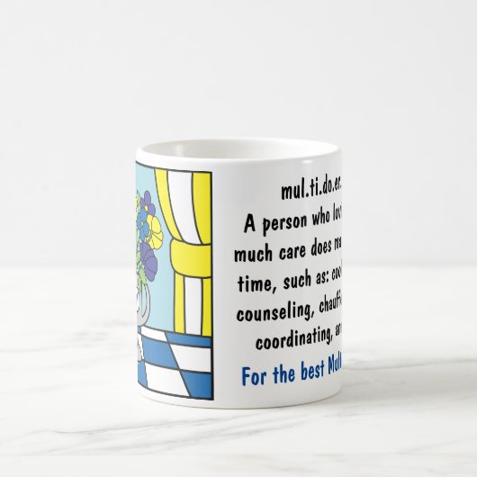 Multidisciplinair op klassieke mok van witte koffi (Center)