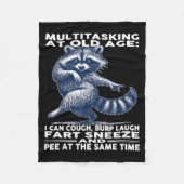 Multitasking At Old Age I Can Cough Burp Laugh Far Fleece Deken (Voorkant)