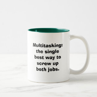 Multitasking: de beste manier om te verknallen... tweekleurige koffiemok
