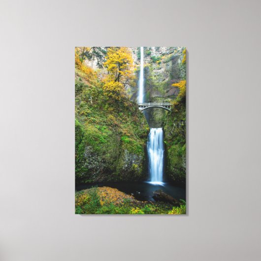 Multnomah Falls in de herfst in de Columbia Gorge Canvas Afdruk (Voorkant)