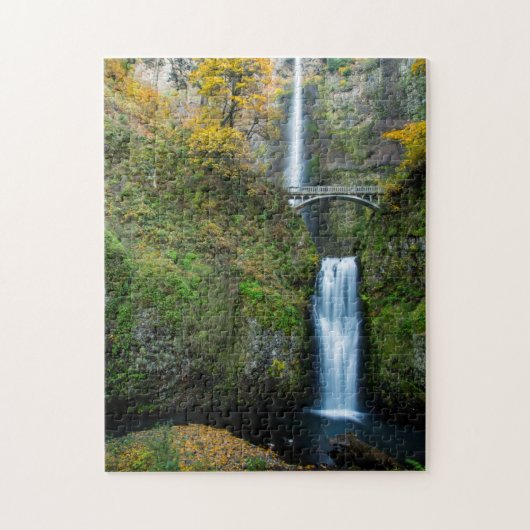 Multnomah Falls in de herfst in de Columbia Gorge Legpuzzel (Verticaal)