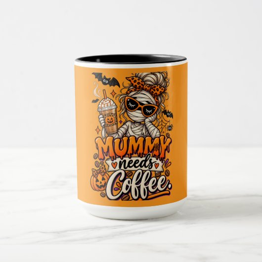 "Mummie heeft koffie nodig." Mok (Midden)