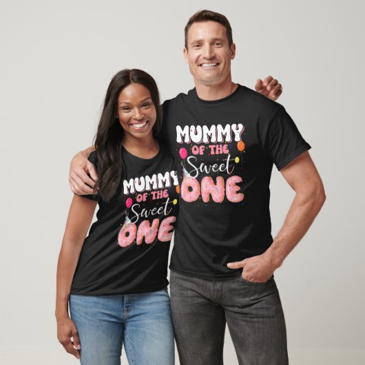 Mummy of the Birthday One Doughnut 1St familie B-D T-shirt (Unisex)