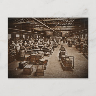 Munitions Box Factory Women Briefkaart
