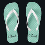 Munt polka dots patroon trouw bruid flipsflops teenslippers<br><div class="desc">Muntgroene stippen patroon naam monogram trouw teenslippers. Aangepaste bandkleur voor hem en haar / mannen en vrouwen. Aangepaste achtergrondkleur en gepersonaliseerde naam initiaal. Moderne trendy gestippelde design sandalen. Cute party favor voor strandthema trouwdag, huwelijk, bruidsfeest, verlovingsfeest, jubileum, verjaardag, bbq, vrijgezellenfeest, meidenweekendtrip etc. Gestreept print teenslippers met stijlvol monogram-letter. Maak uw...</div>