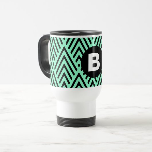 Muntgroen trendy chevronpatroon monogram reisbeker (Voorkant links)