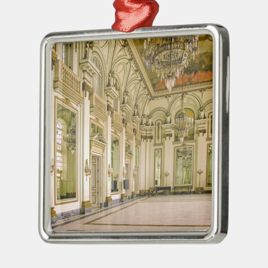 Museo de La Revolucion, Museum van het Metalen Ornament (Links)