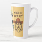 "Mush het, Cowboy", Alaskan Malamute Latte Mok (Rechts)