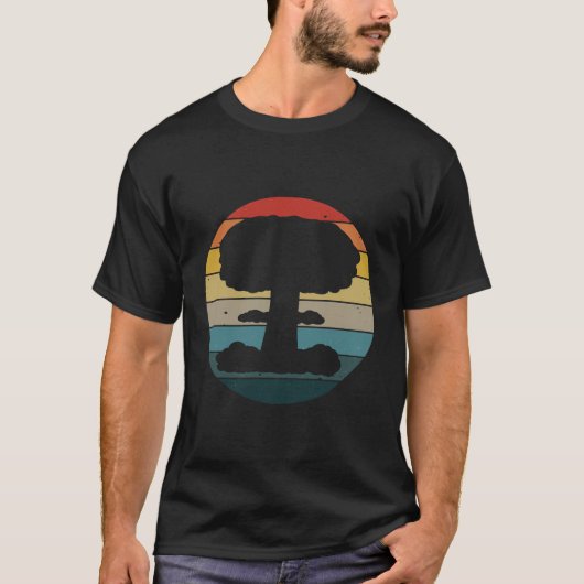 Mushroom Cloud Nuclear Sun Retro Bomb Nuke T-shirt (Voorkant)