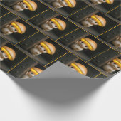 Mushroom Munchkin Peeking Around a Door Cadeaupapier (Hoek)