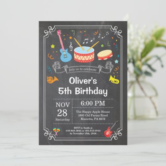 Music Birthday Party Invitation Chalkboard Kaart (Staand voorkant)