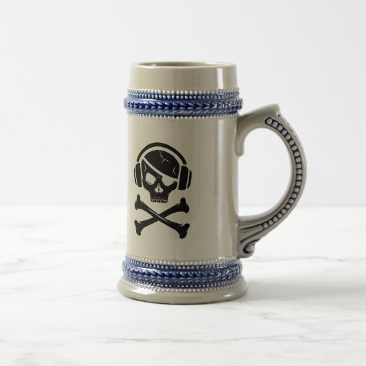 Music Pirate Piracy anti-riaa logo Bierpul (Rechts)