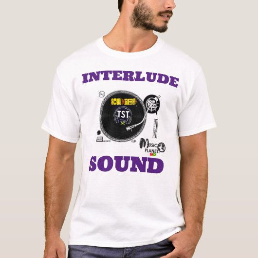MUSIC PLANET  MERCH  Heren Basic T-Shirt (Voorkant)