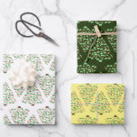 Musical Christmas Tree Wrapping Paper Sheets<br><div class="desc">Een kerstboom van muzieknoten en een rustsymbool is een uniek muziekontwerp voor muzikanten en muziekliefhebbers om de feestelijke feestdagen te verspreiden.</div>