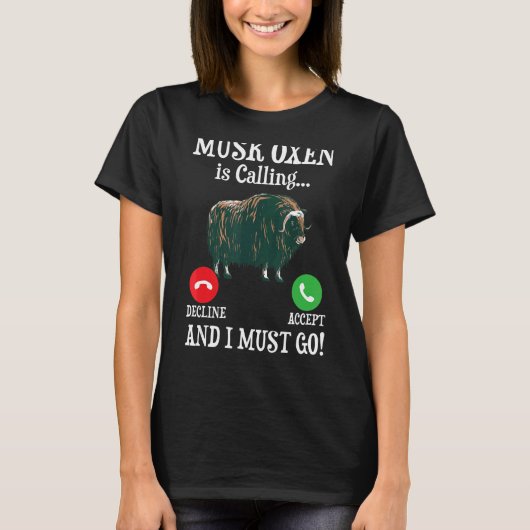 Musk Oxen is Calling Musk Ox Arctic Animal Umingma T-shirt (Voorkant)