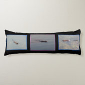 Muskrat Body Pillow Lichaamskussen (Voorkant)