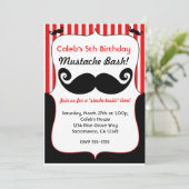 Mustache Bash Rood Wit Zwart Gestreepte Uitnodigin Kaart (Staand voorkant)