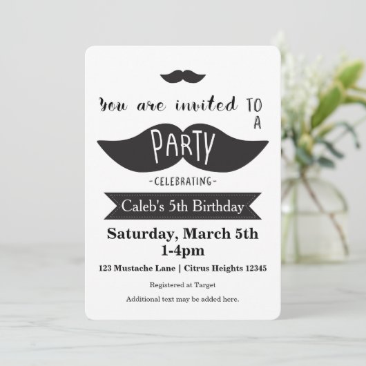 Mustache Bash Verjaardagsfeest Moderne Uitnodiging (Staand voorkant)
