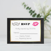 Mustache en Lips Black en Gold Wedding RSVP Kaartje (Staand voorkant)