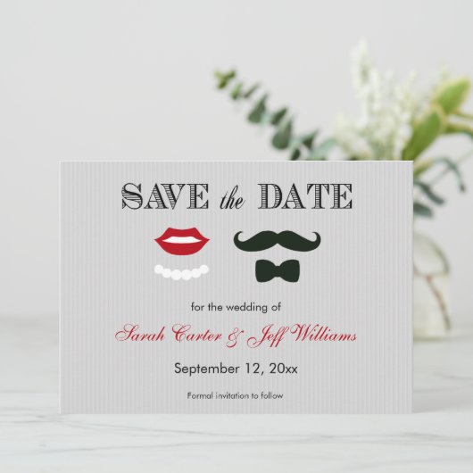 Mustache en Lips Grey Stripe Save the Date Cards (Staand voorkant)