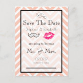 Mustache en Lips Peach Chevron Save the Date Aankondigingskaart (Voorkant)