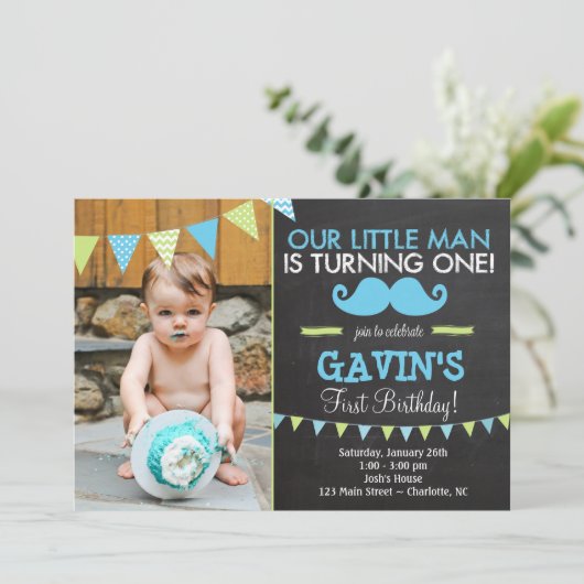Mustache First Birthday Uitnodiging (Staand voorkant)