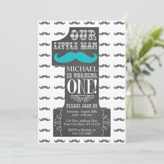 Mustache First Birthday Uitnodiging met Enveloppen (Staand voorkant)