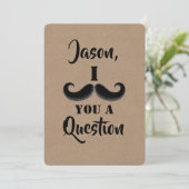 Mustache Funny Groomsman of Best Man proposal Kaart (Staand voorkant)