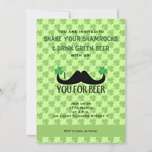 Mustache je bier St Patrick Day Clovers Invite Kaart (Voorkant)