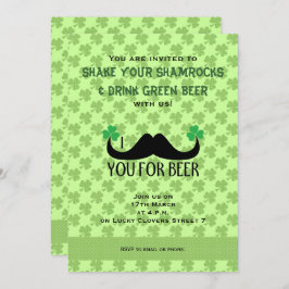 Mustache je bier St Patrick Day Clovers Invite Kaart