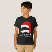 Mustache Kerstmis: door de sneeuw T-shirt (Voorkant volledig)