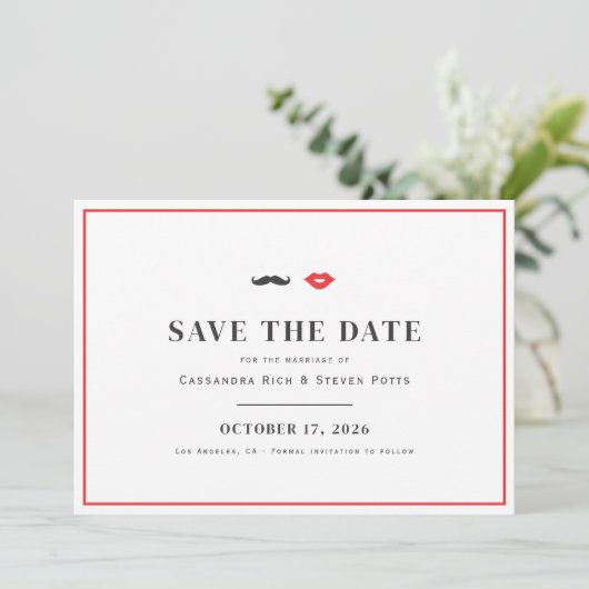 Mustache & Lips Quirky Wedding Sla de datum op Save The Date (Staand voorkant)