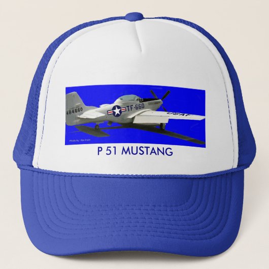Mustang Portrait, P 51 MUSTANG Trucker Pet (Voorkant)