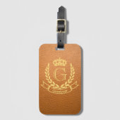 Mustard Brown Mock Leather met Monogram Crest Bagagelabel (Voorkant (verticaal))