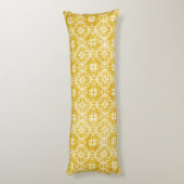 Mustard Yellow en White Lace Overlay Lichaamskussen (Achterkant (Verticaal))