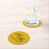 Mustard yellow personalized wedding coasters kartonnen onderzetters (Insitu)