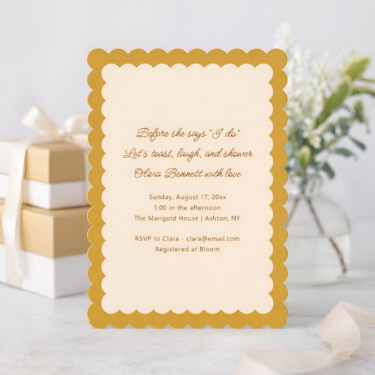 Mustard Yellow Scalloped Edge Bridal Shower Kaart