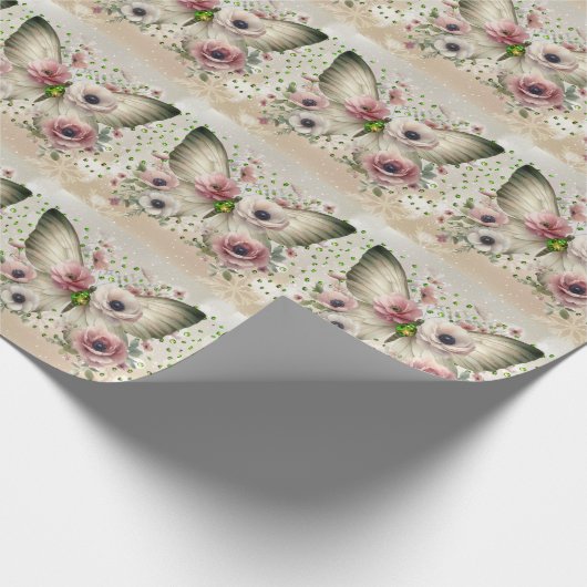 Muted Floral Butterfly Cadeaupapier (Hoek)