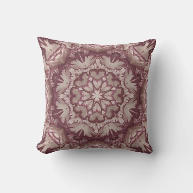 Muted Plum en Ivory Victoriaans Floral Kussen (Voorkant)